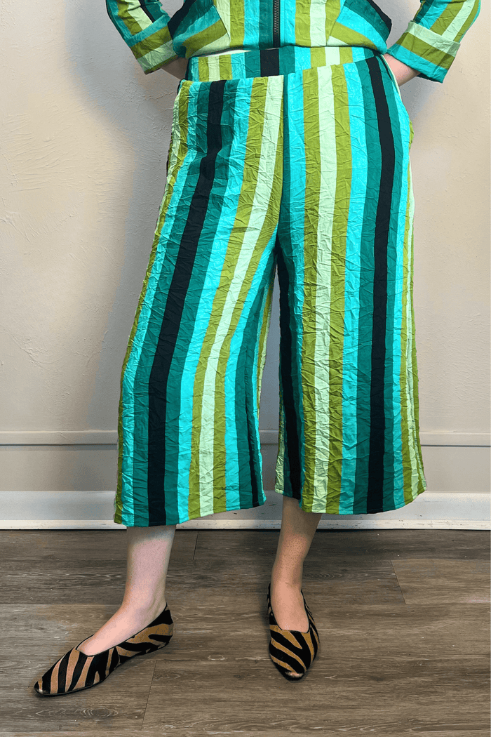 Amma Pant - Cool