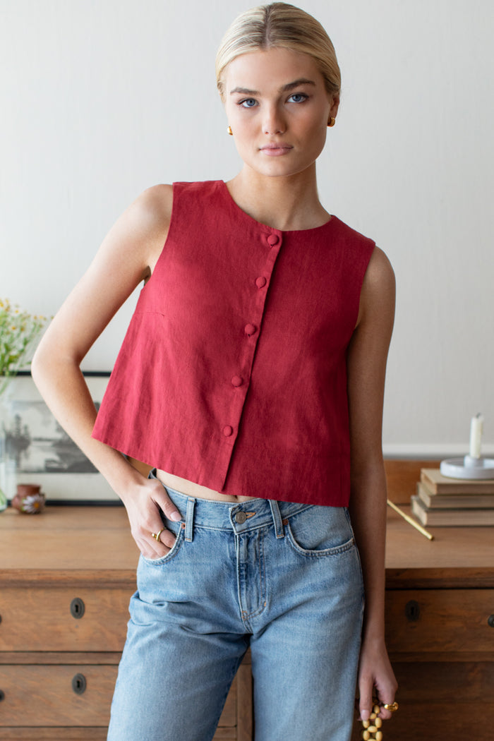 Button Front Wide Hem Top - Pompeian Red Linen