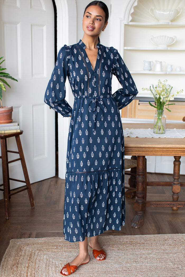 Frances 4 V Dress - Marguerite 2 Organic