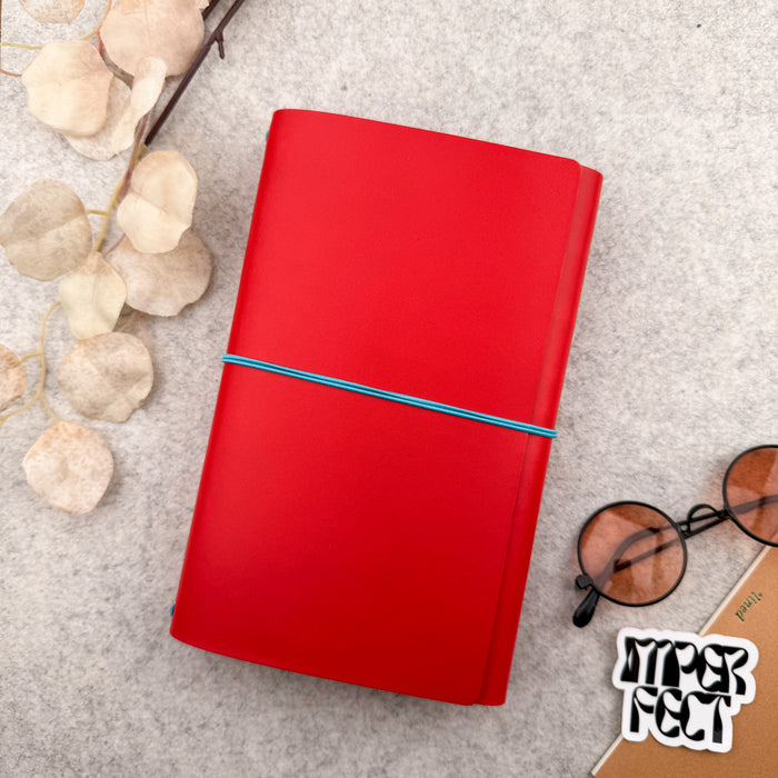 Imperfect Concepts Sadie Leather Notebook - A5 Trifold - Scarlet