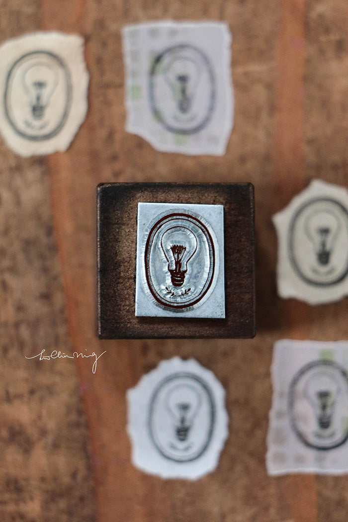 LCN Life Pieces Metal Stamp - Light Bulb