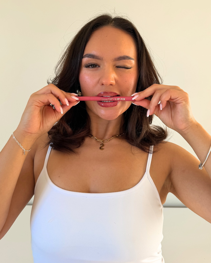 LIP FIX - Long wear lip contour liner