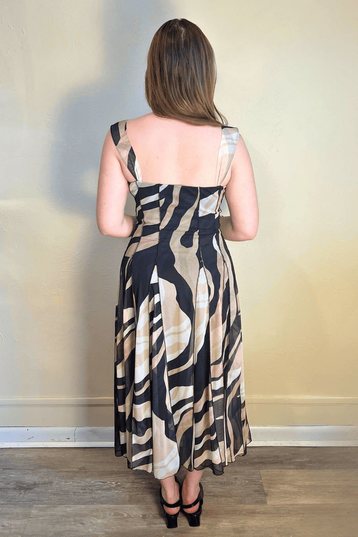 Lisa Sleeveless Tea Dress