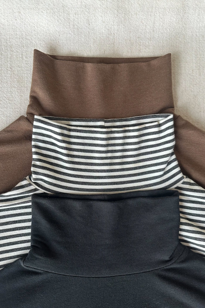 Little Turtleneck - Jet Black