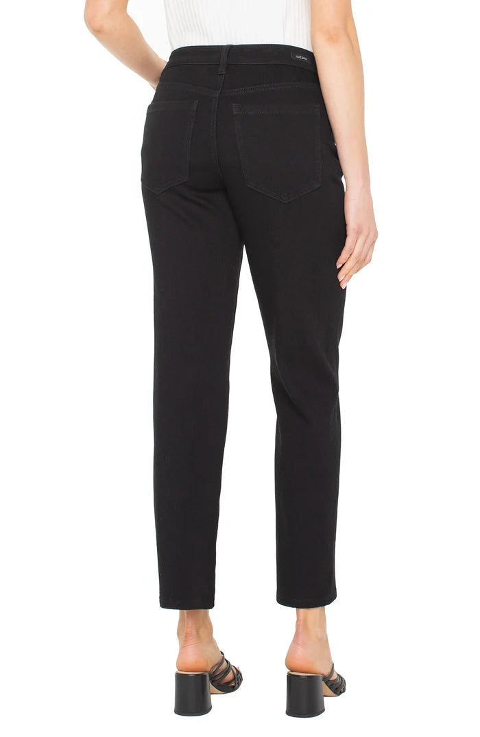 Liv Relaxed Skinny (Black Rinse)