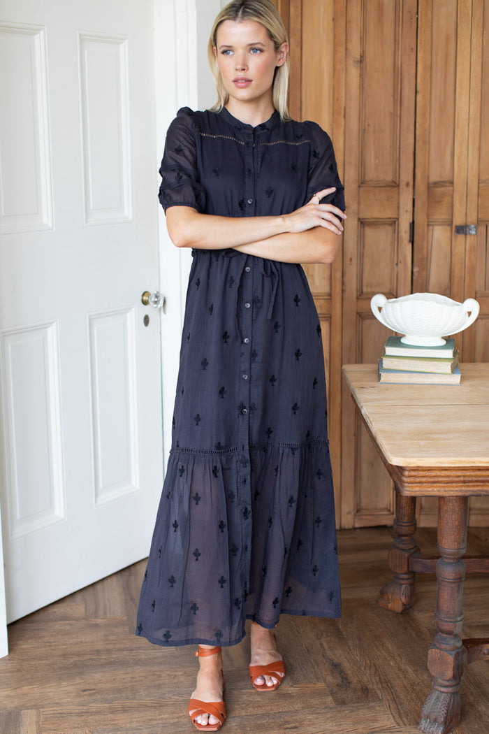 Lucy 4 Short Sleeve Dress - Embroidered Clover Midnight