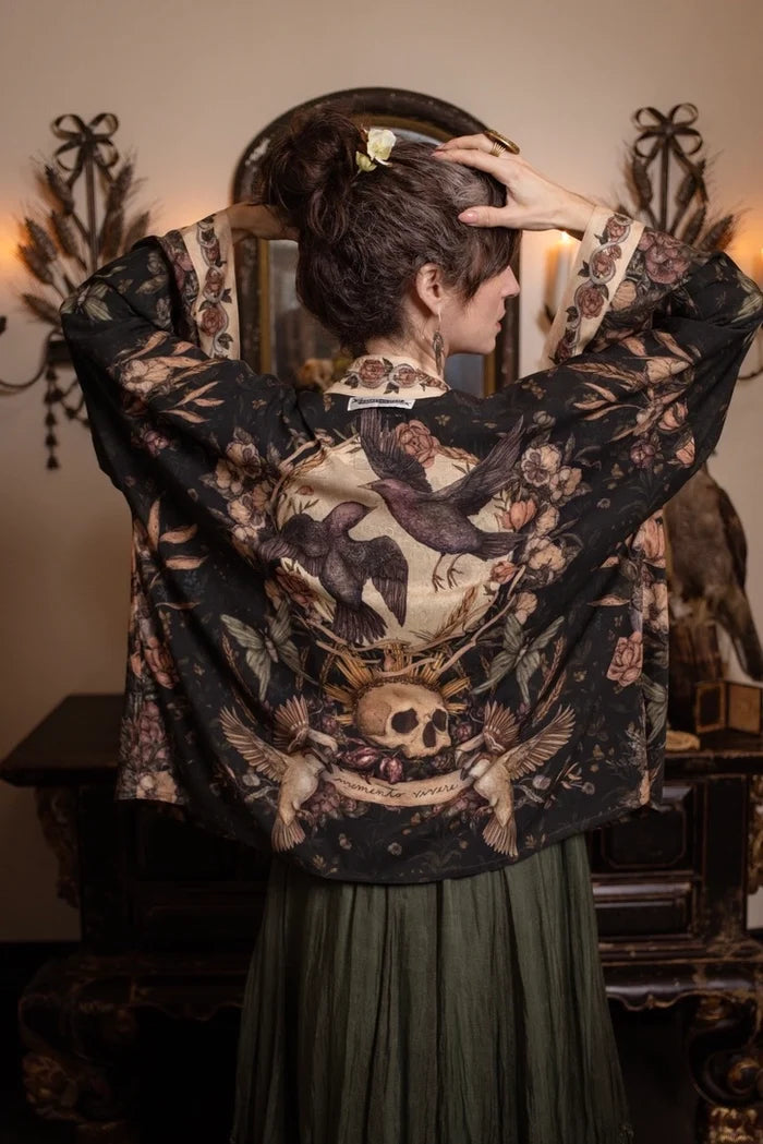 Momento Cropped Kimono
