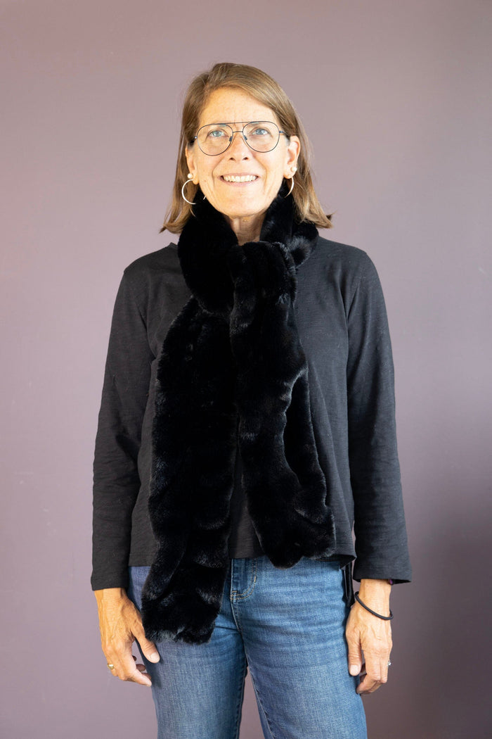 Onyx Classic Scarf