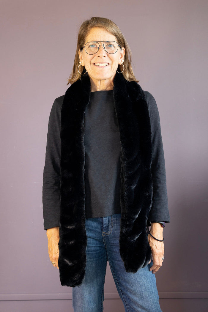 Onyx Classic Scarf