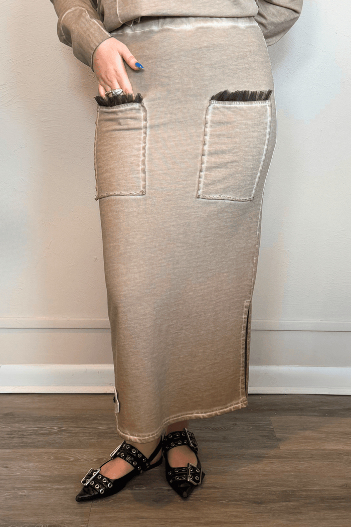 Pencil Skirt III - Desert