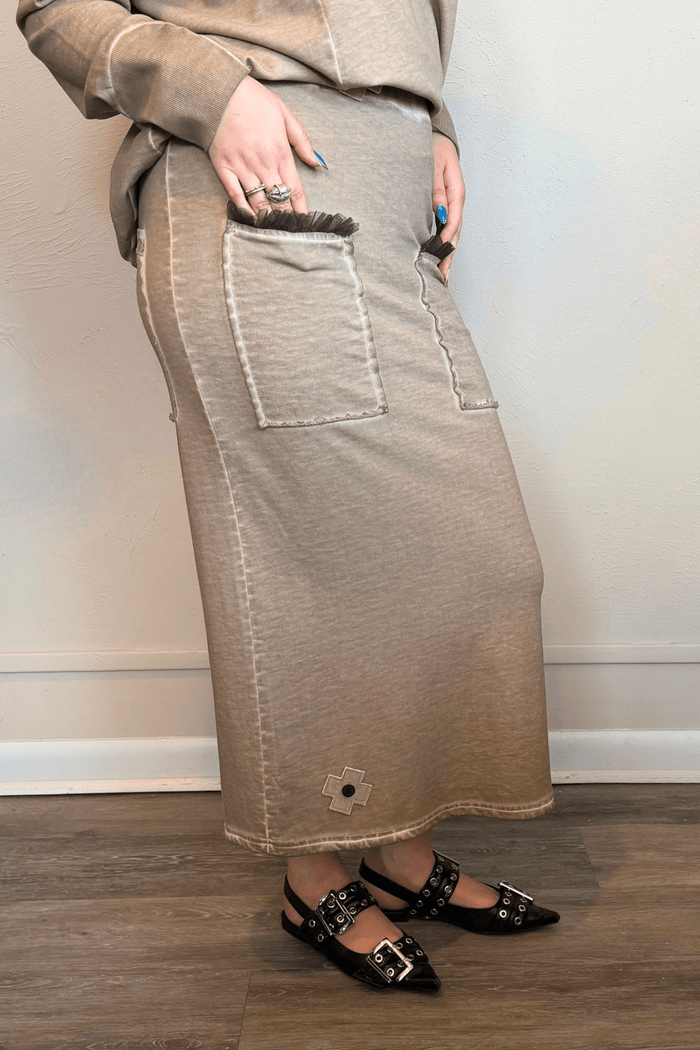 Pencil Skirt III - Desert