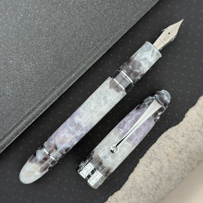 Penlux Masterpiece Grande Reserva Fountain Pen - Black Tie