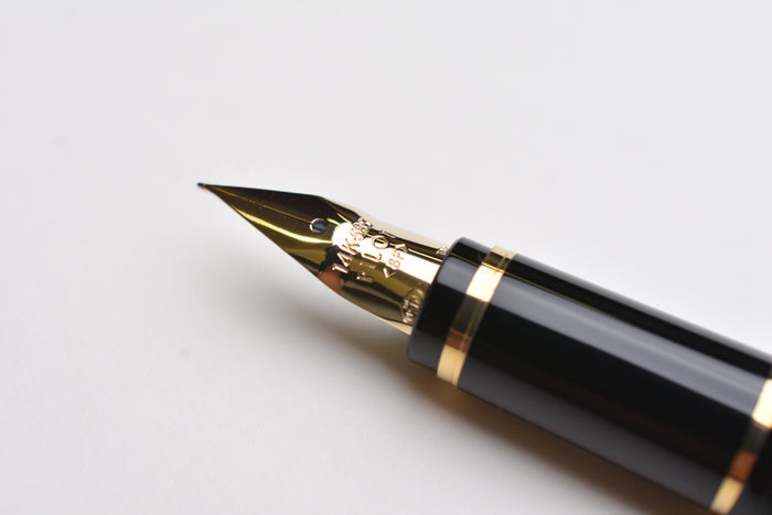 Pilot Falcon Fountain Pen - Black/Gold