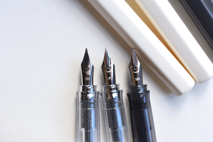 Pilot Kakuno Fountain Pen - Clear - Extra Fine Nib