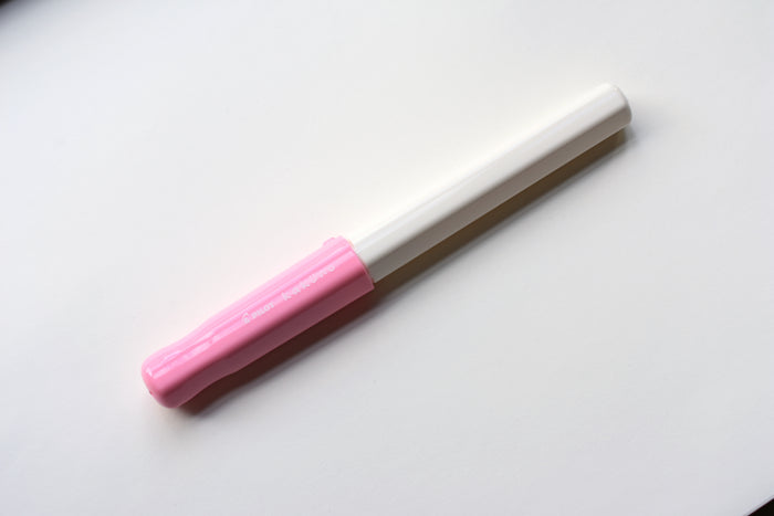 Pilot Kakuno Fountain Pen - White Barrel/Pink Cap - Fine Nib