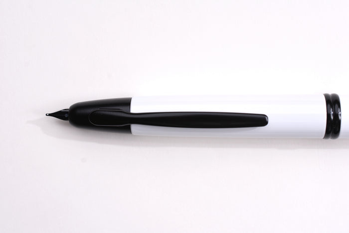 Pilot Vanishing Point - White/Black