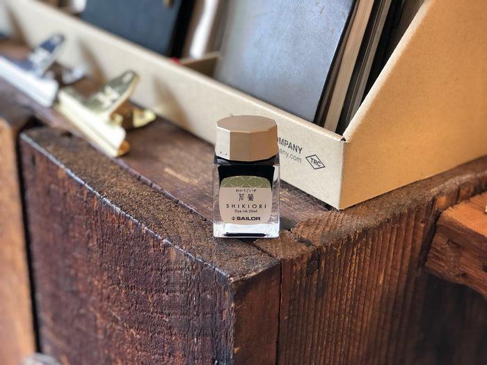 Sailor Shikiori Waka-Uguisu Ink - 20mL Bottle