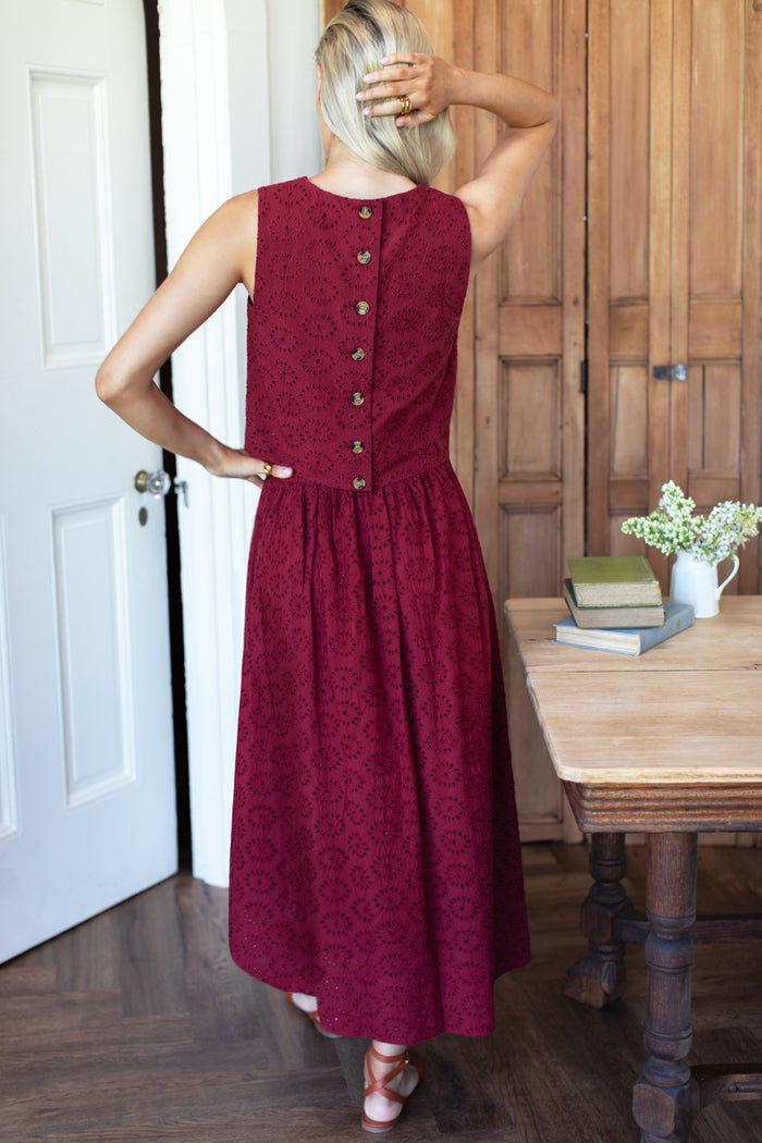 Studio Boxy Top - Rouge Eyelet