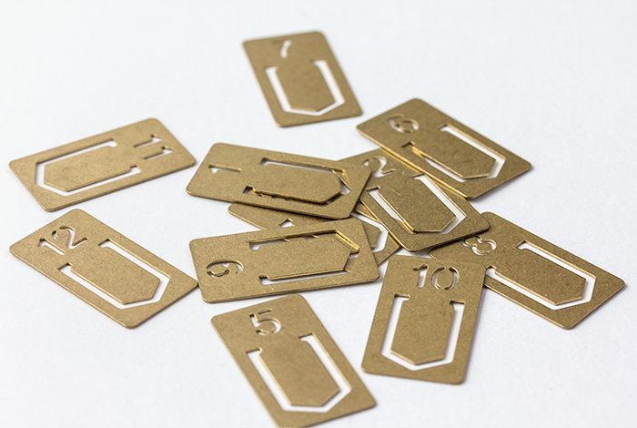 TRAVELER'S Brass Number Clips