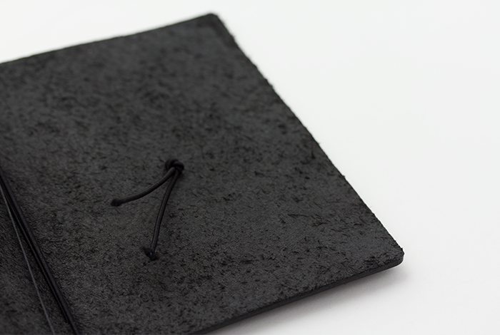 TRAVELER'S Notebook - Passport Size - Black