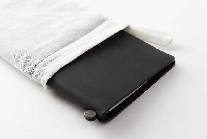 TRAVELER'S Notebook - Regular Size - Black