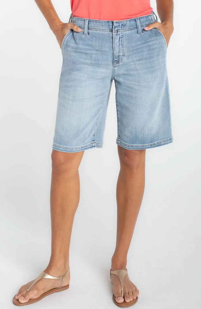Weekender Relaxed Short - Las Virgines